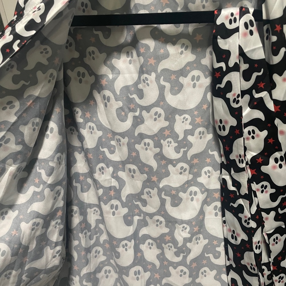 Ghost Robe from Not your average babe - Picture 2 of 3